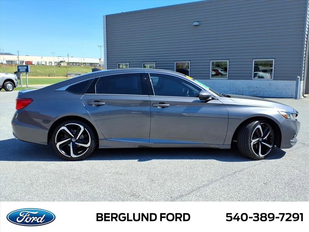 Used 2019 Honda Accord Sport image 4