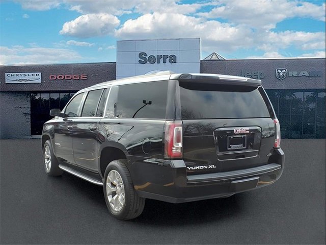 Used 2018 GMC Yukon XL SLT image 4