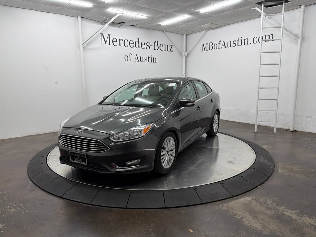 Used 2017 Ford Focus Titanium w/ Titanium Technology Package FWD image 3
