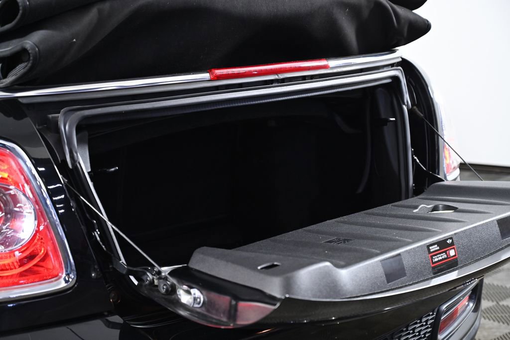 Used 2015 MINI Cooper S image 29