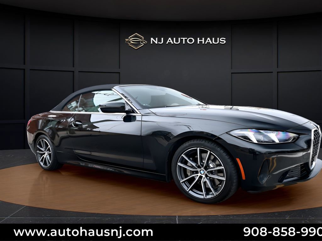 Used 2025 BMW 430i Convertible w/ Premium Package RWD image 2