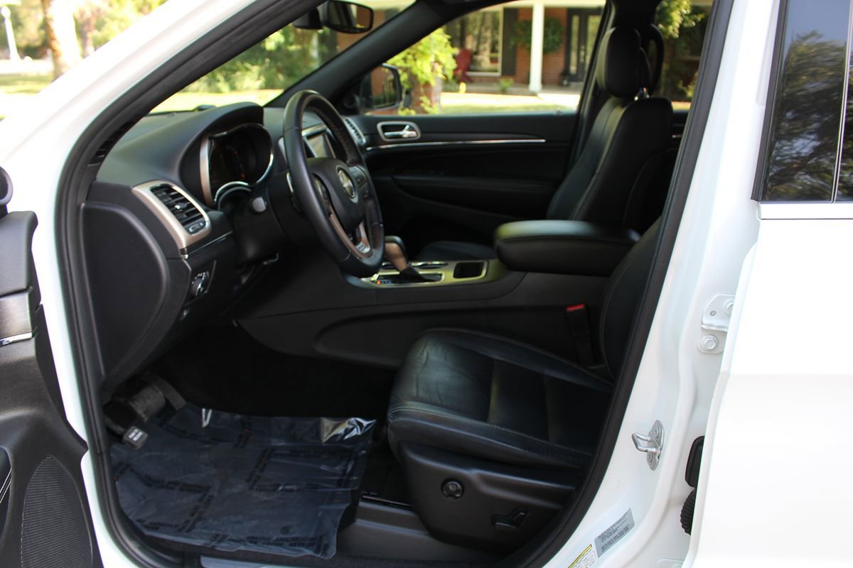 Used 2017 Jeep Grand Cherokee Limited RWD image 8