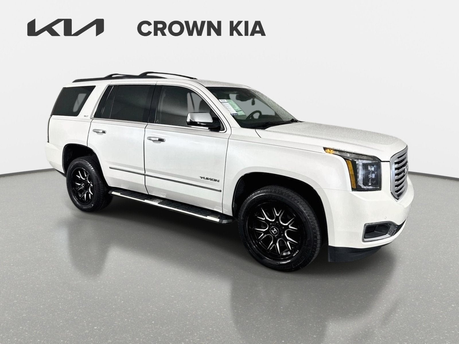 Used 2017 GMC Yukon SLT w/ Open Road Package AWD/4WD image 3