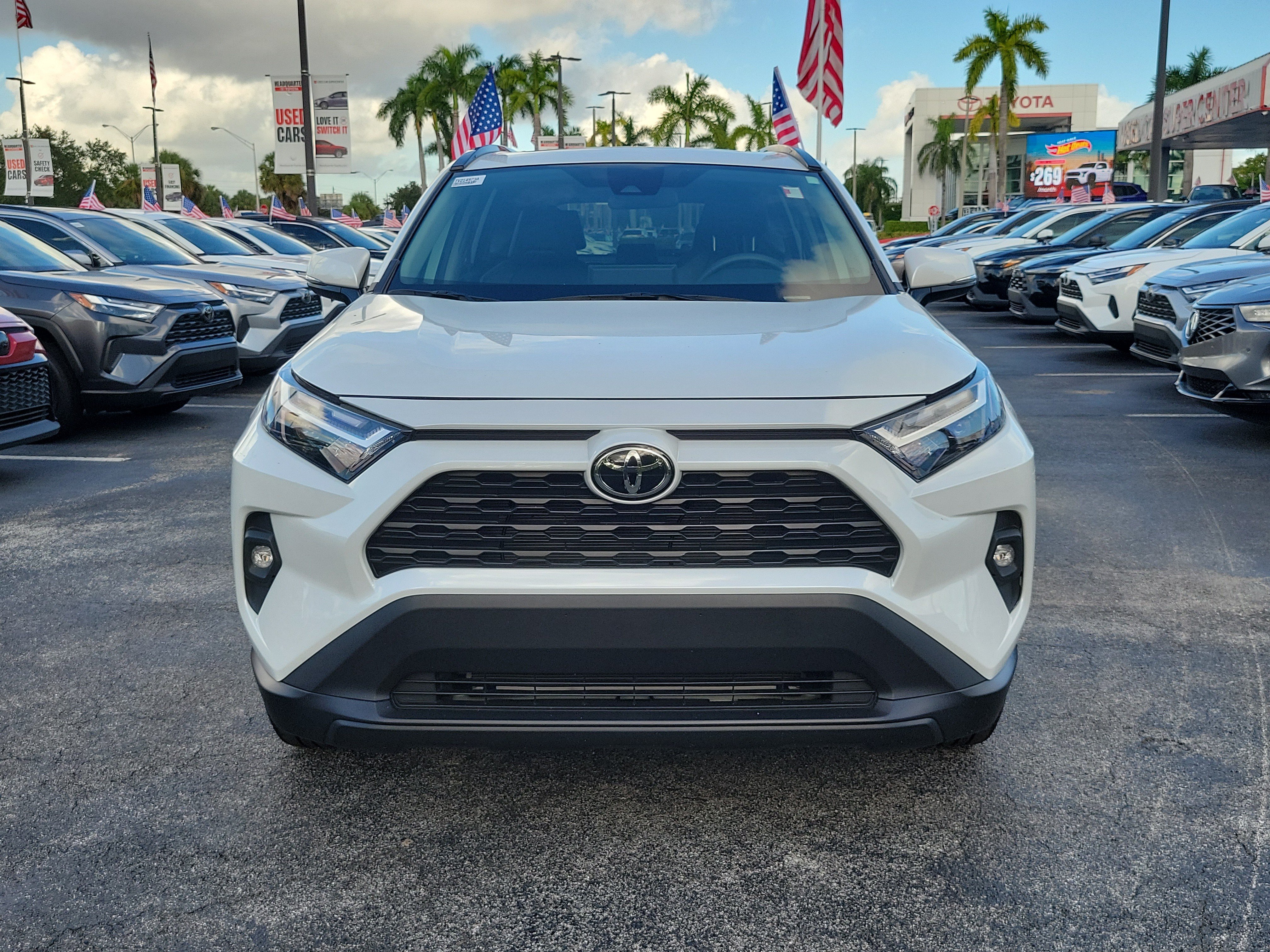 Used 2025 Toyota RAV4 XLE Premium FWD image 4