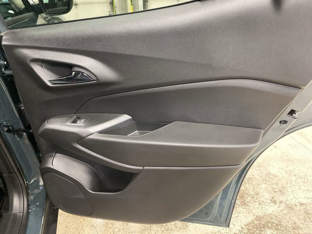 New 2026 Chevrolet Trax LT FWD image 12
