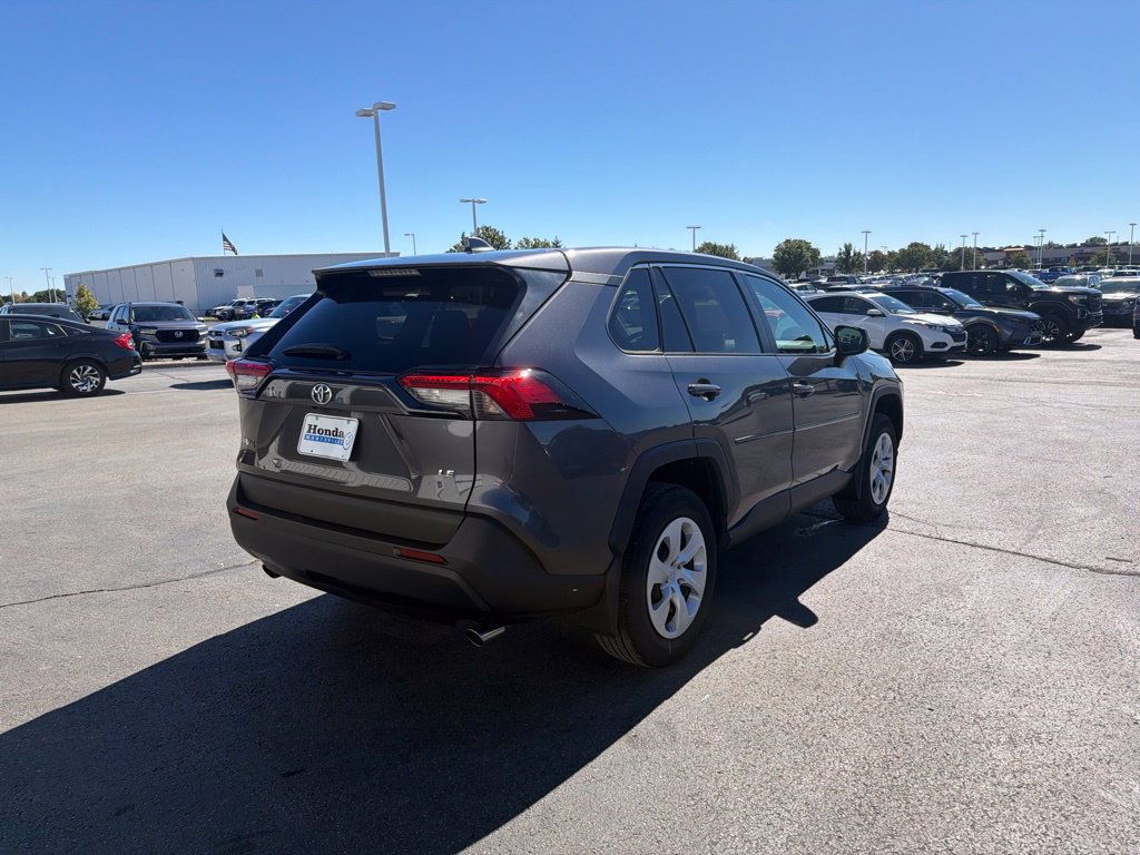 Used 2024 Toyota RAV4 LE FWD image 8