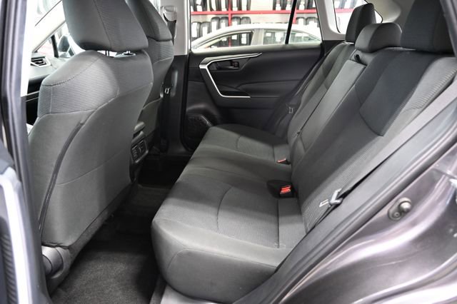 Used 2024 Toyota RAV4 LE AWD/4WD image 12