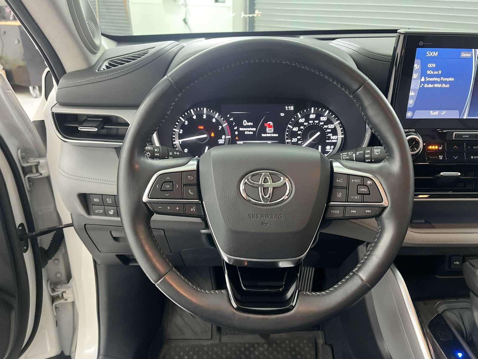 Used 2020 Toyota Highlander Platinum AWD/4WD image 17