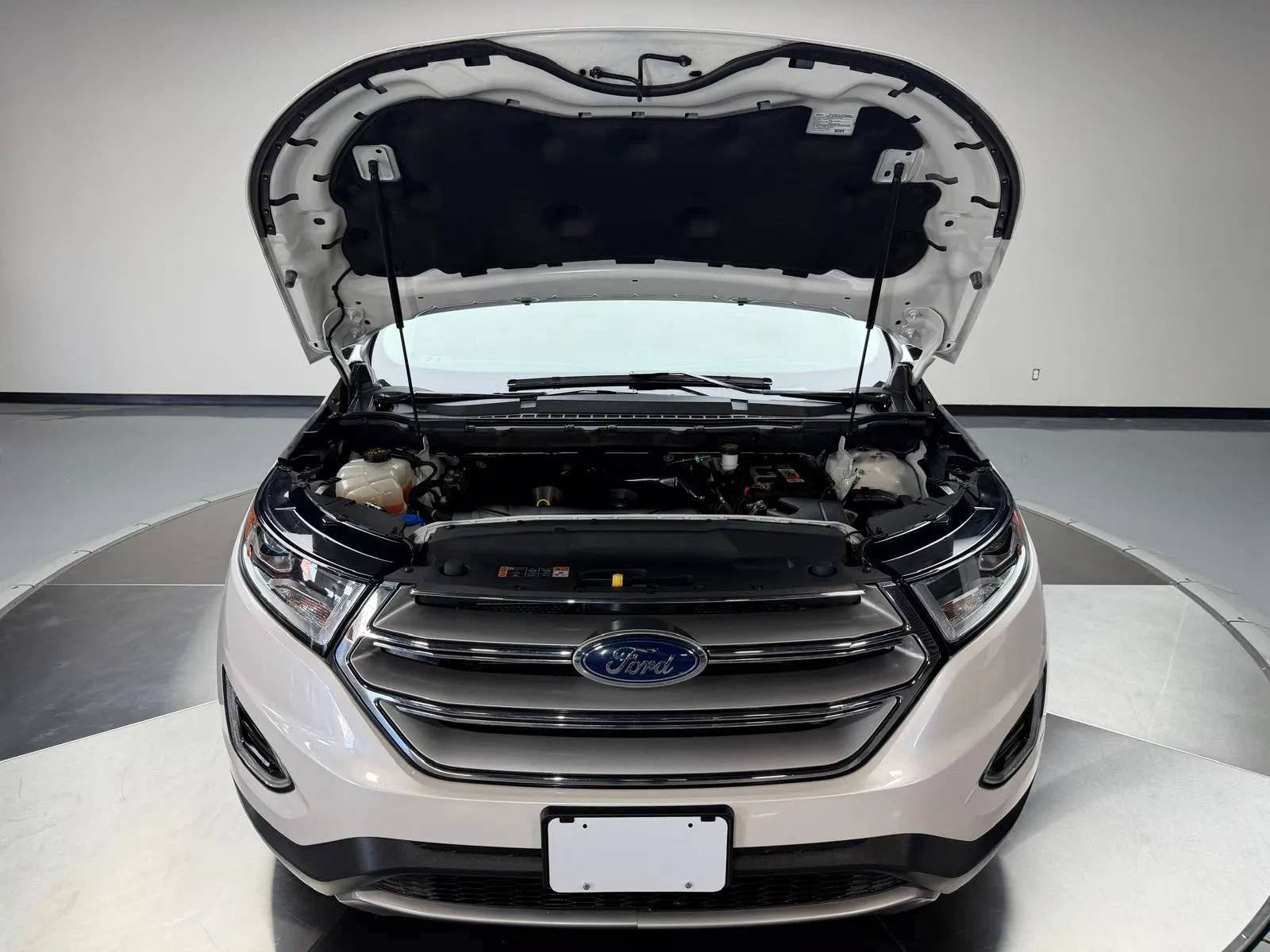 Used 2018 Ford Edge SEL w/ Equipment Group 201A AWD/4WD image 10