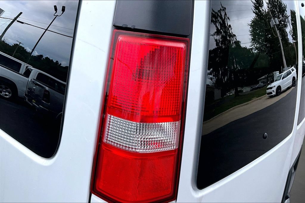 Used 2024 Chevrolet Express 3500 LT w/ LT Preferred Equipment Group RWD image 23
