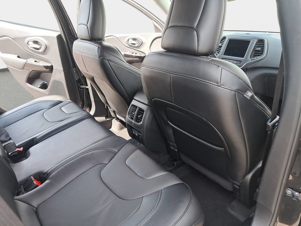 Certified 2023 Jeep Cherokee Altitude Lux AWD/4WD image 12