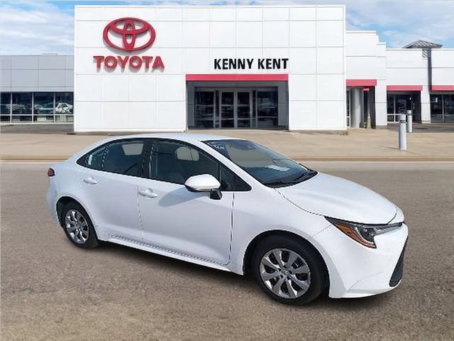 Certified 2025 Toyota Corolla LE FWD image 1