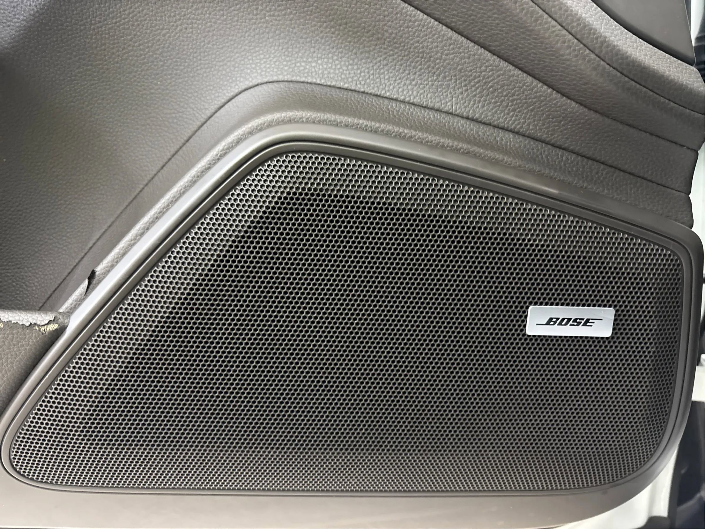 Used 2017 Porsche Panamera image 41