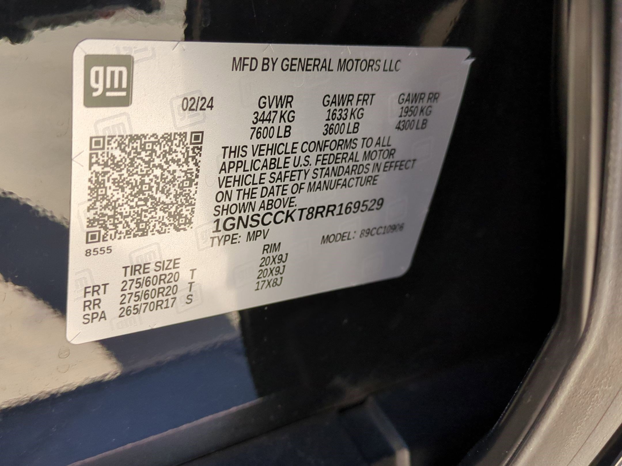 Used 2024 Chevrolet Suburban LT image 33