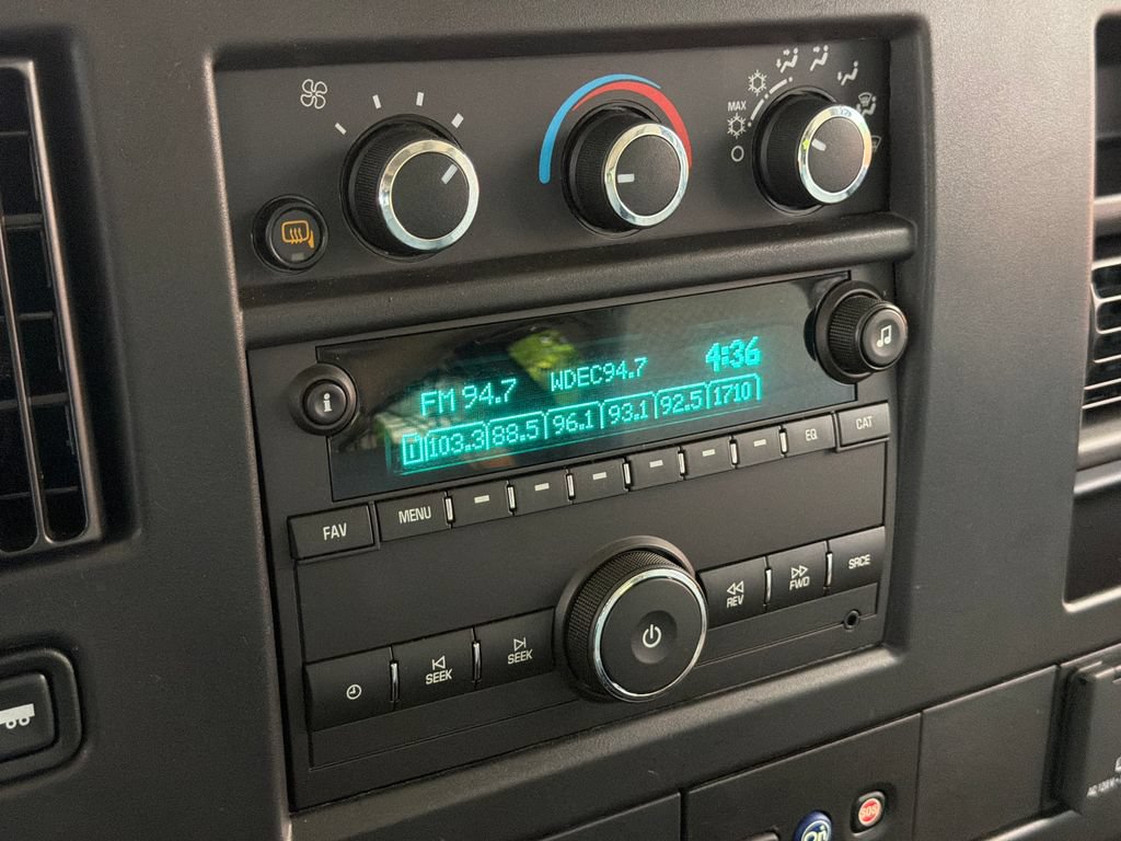 Used 2025 Chevrolet Express 3500 LS RWD image 6