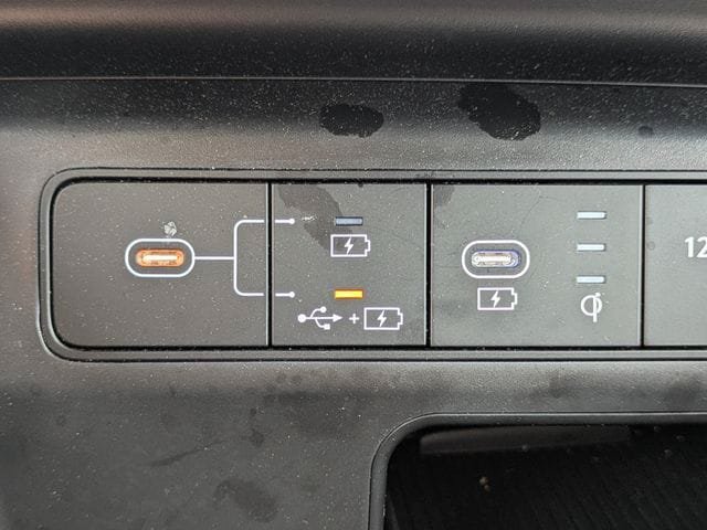 Certified 2025 Hyundai Santa Cruz Limited AWD/4WD image 23