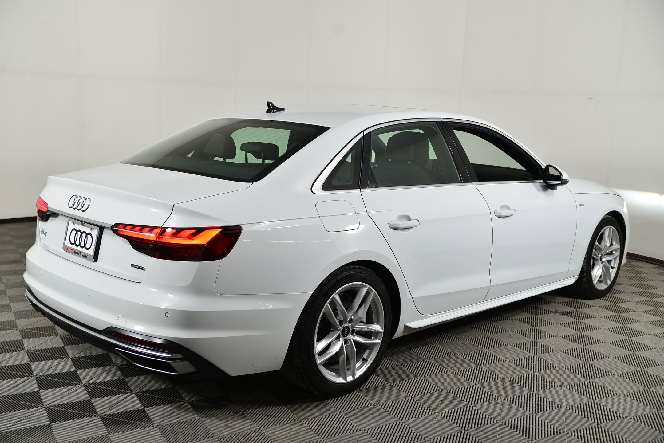 Certified 2023 Audi A4 2.0T Premium w/ Convenience Package image 9