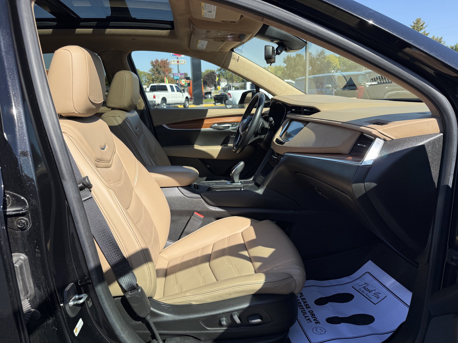 Used 2019 Cadillac XT5 Platinum AWD/4WD image 28