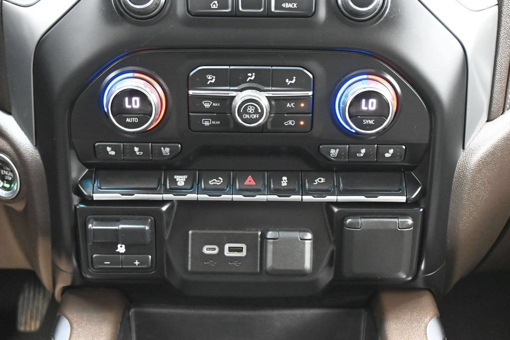 Used 2022 Chevrolet Silverado 3500 LTZ w/ LTZ Convenience Package AWD/4WD image 22