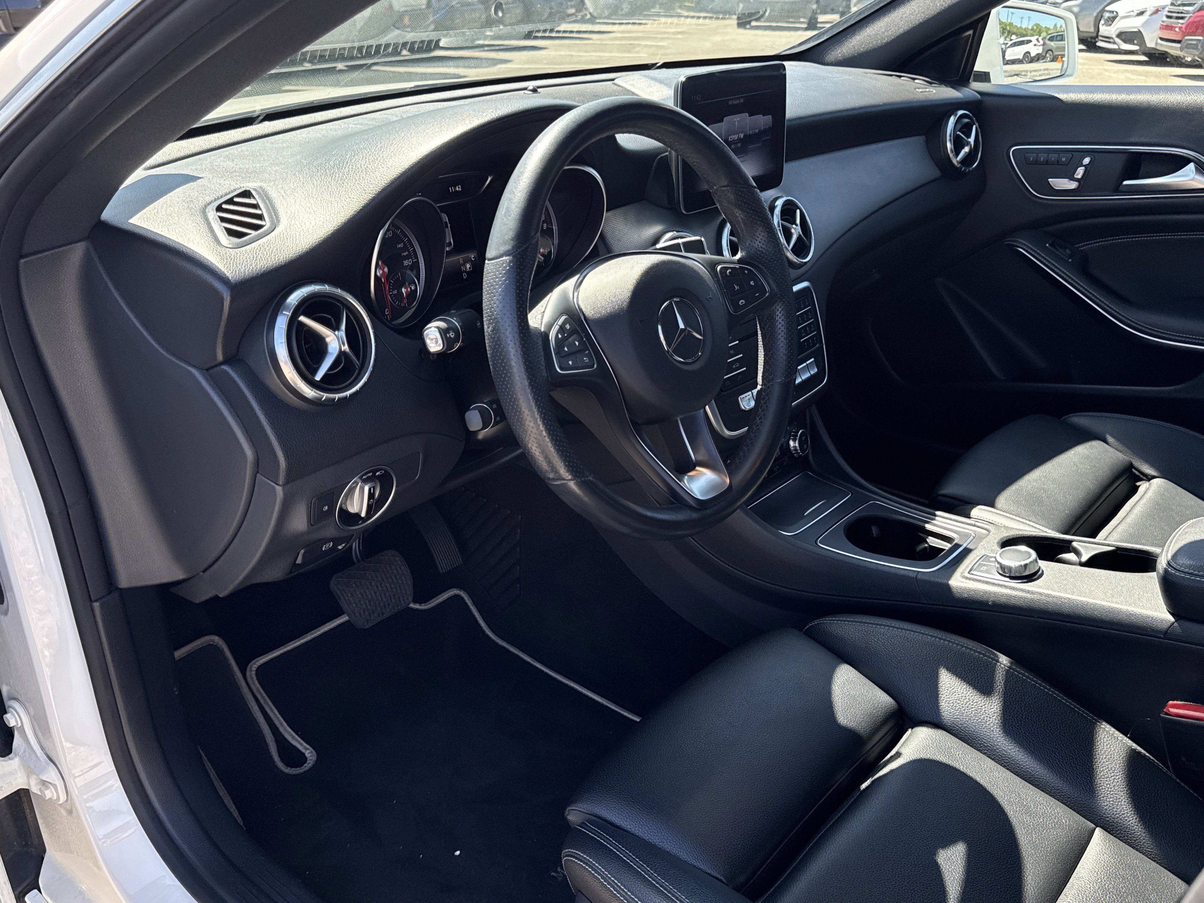 Used 2019 Mercedes-Benz CLA 250 image 24