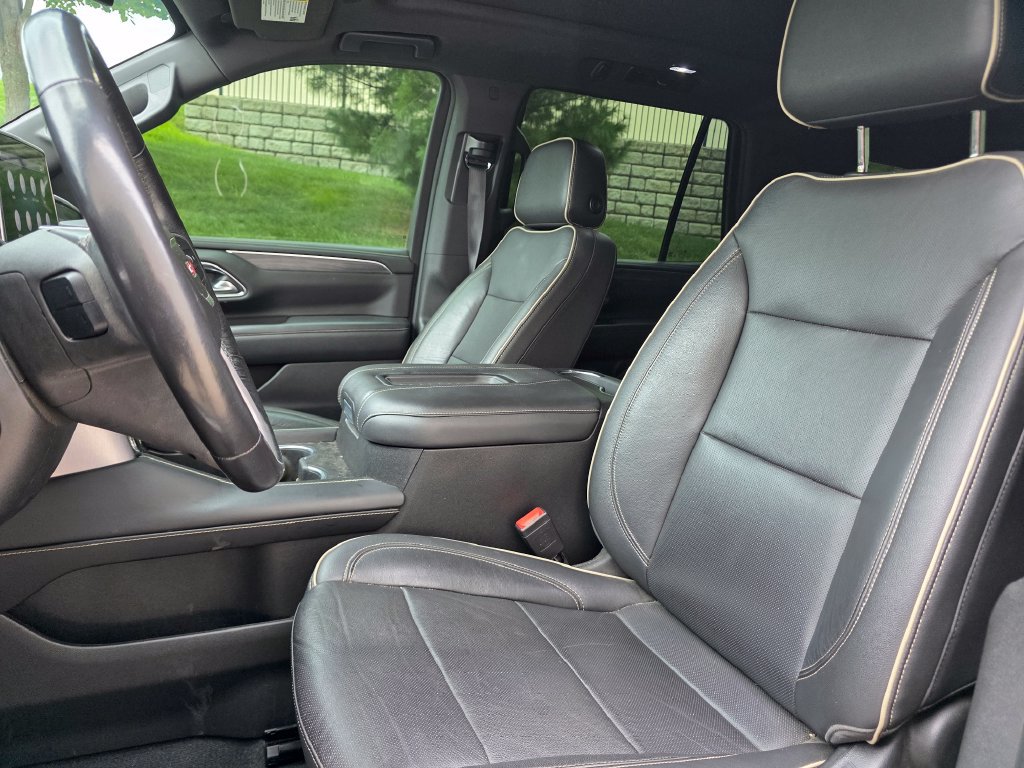 Used 2021 GMC Yukon SLT w/ SLT Premium Package AWD/4WD image 7