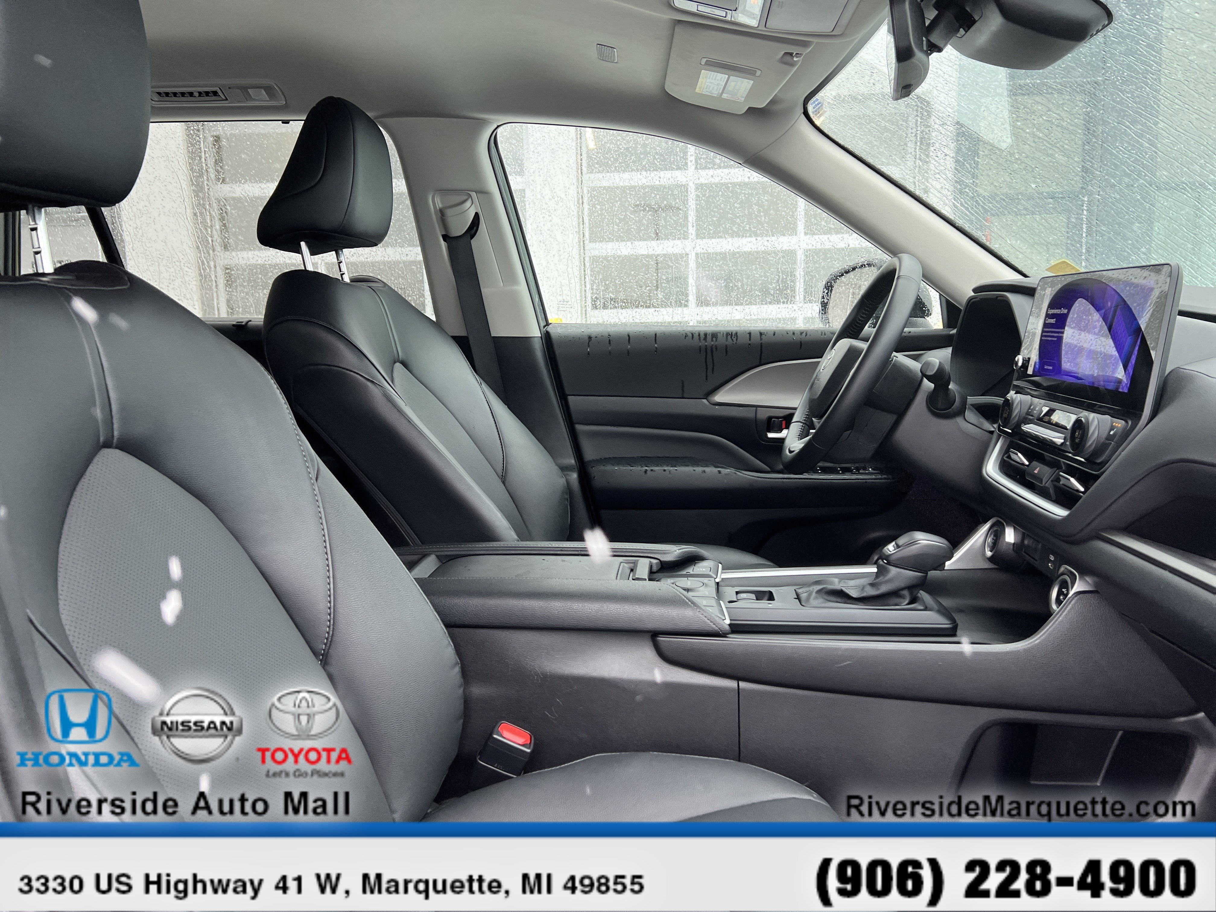 Used 2025 Toyota Grand Highlander AWD image 25