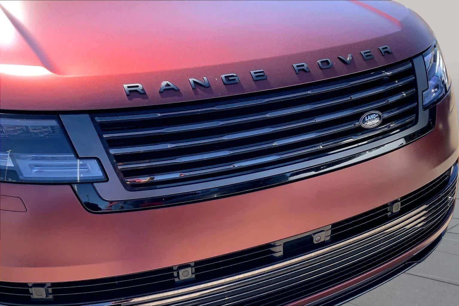 Used 2024 Land Rover Range Rover SV AWD/4WD image 29