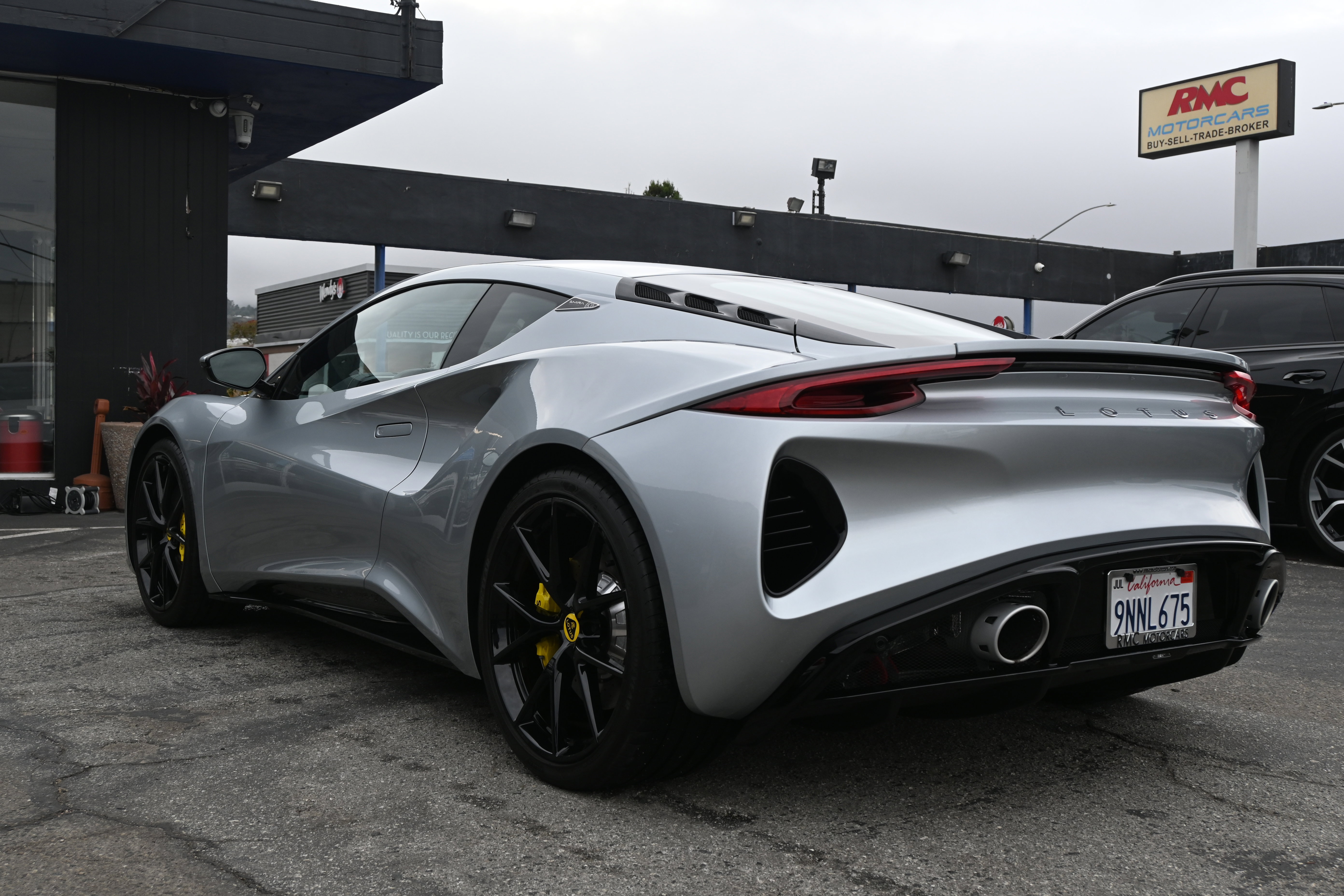 Used 2024 Lotus Emira First Edition image 3
