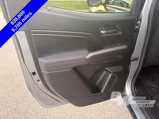 Used 2025 Chevrolet Colorado Z71 AWD/4WD image 31