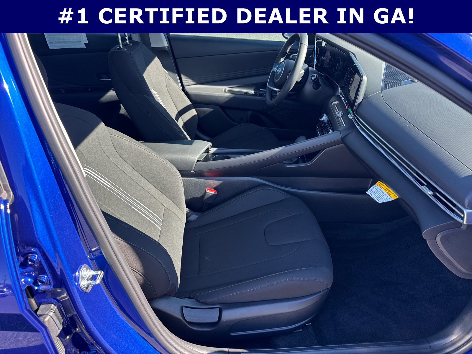 Certified 2025 Hyundai Elantra SEL image 13