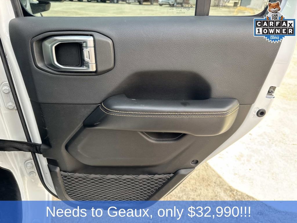 Used 2024 Jeep Wrangler Unlimited Sahara AWD/4WD image 23