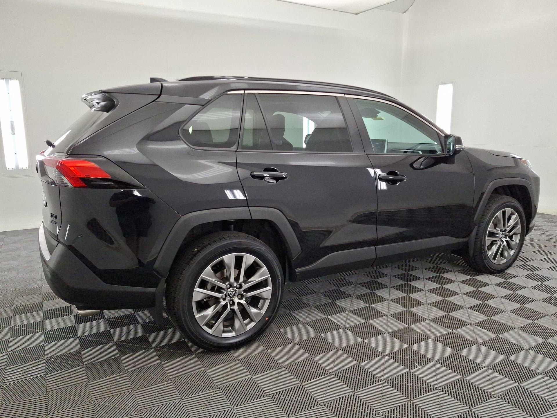 Certified 2023 Toyota RAV4 XLE Premium AWD/4WD image 26