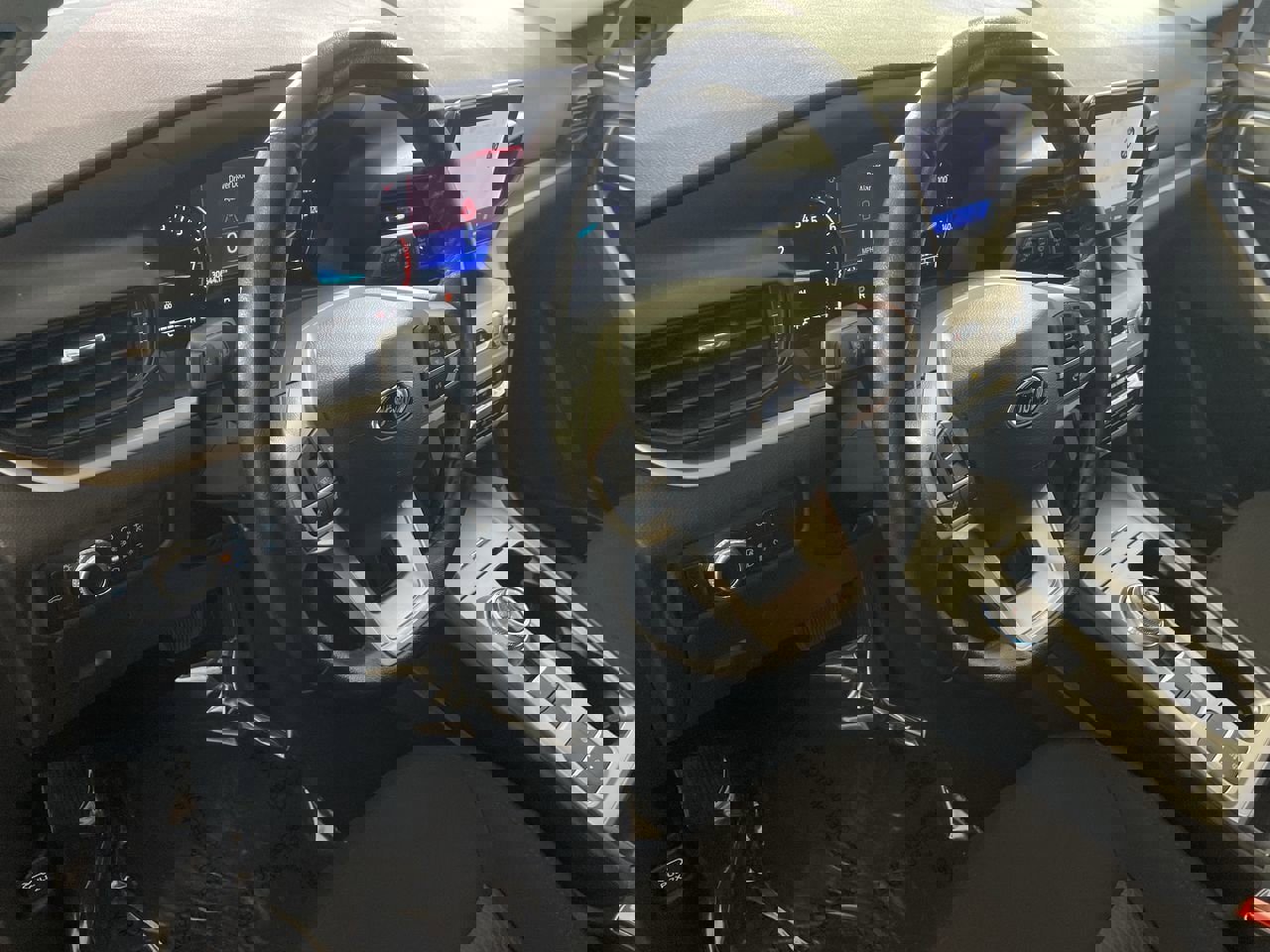 Used 2022 Ford Explorer XLT image 12