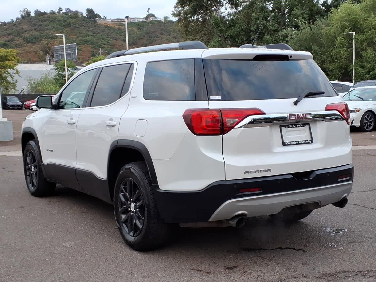 Used 2018 GMC Acadia SLT FWD image 7