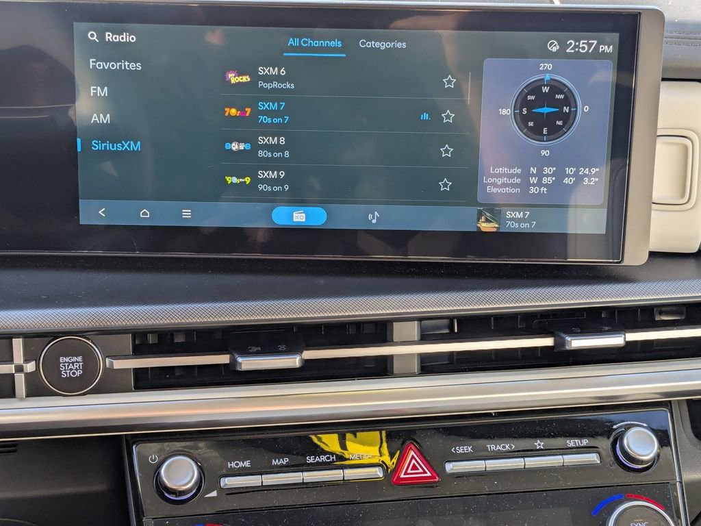 Certified 2025 Hyundai Santa Fe SEL image 13