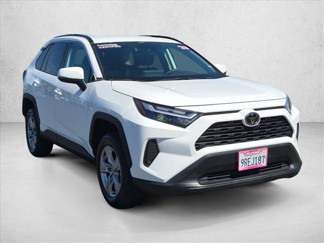 Used 2025 Toyota RAV4 XLE FWD image 3