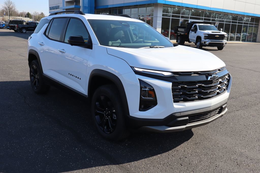 New 2026 Chevrolet Equinox LT image 2