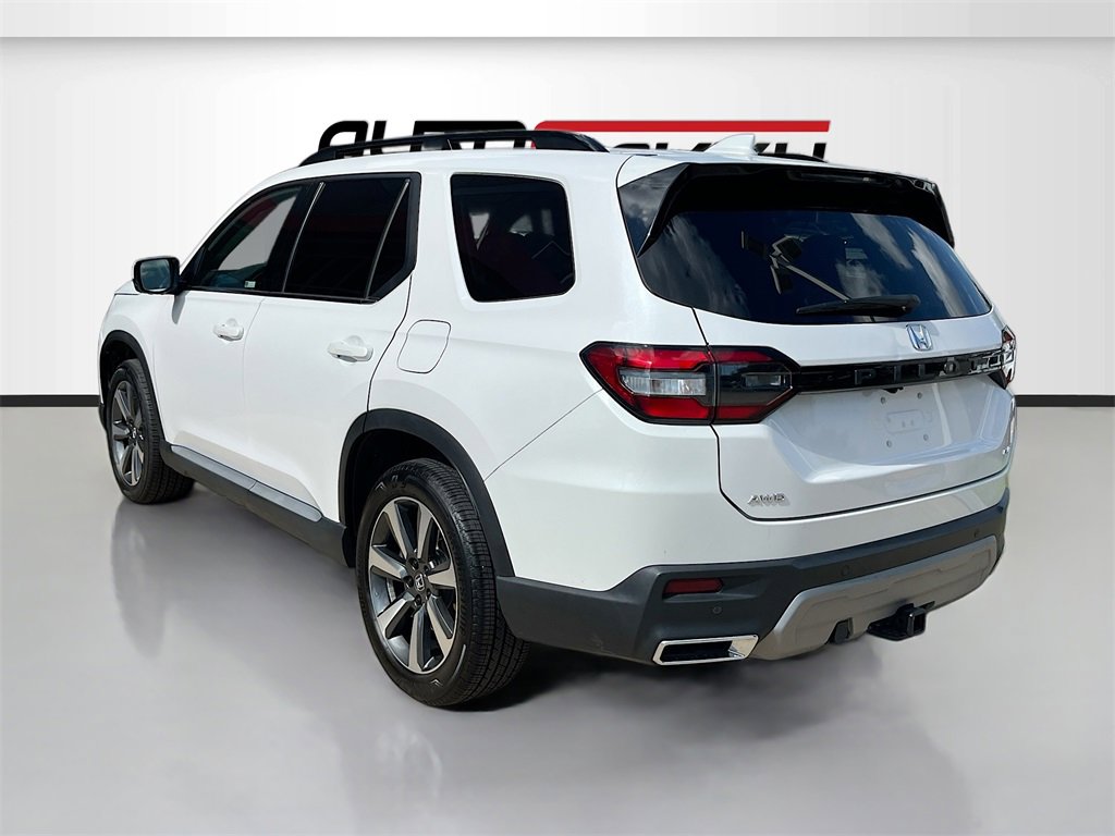 Used 2024 Honda Pilot Elite image 5