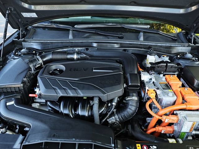 Certified 2025 Hyundai Sonata SEL FWD image 31
