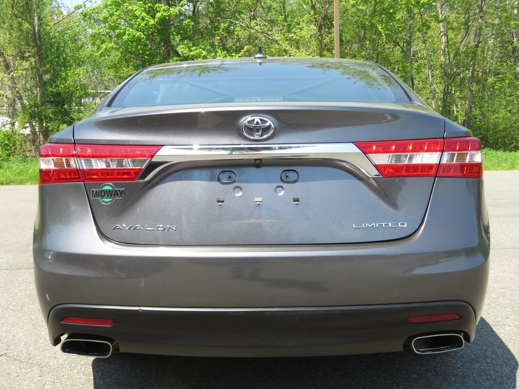 Used 2014 Toyota Avalon Limited w/ Technology Package FWD image 6