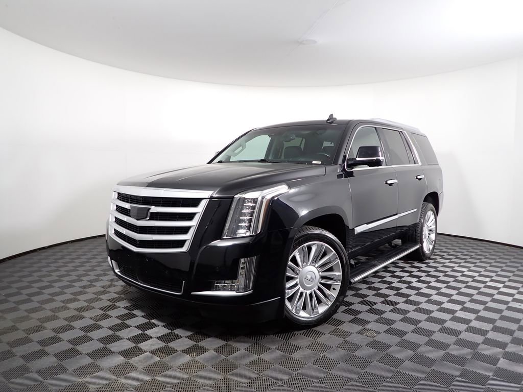 Used 2016 Cadillac Escalade Premium image 2