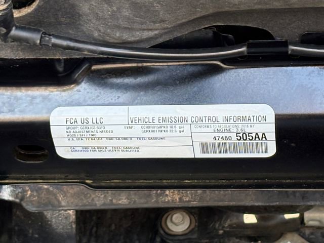 Used 2016 Jeep Wrangler Rubicon w/ Power Convenience Group AWD/4WD image 10