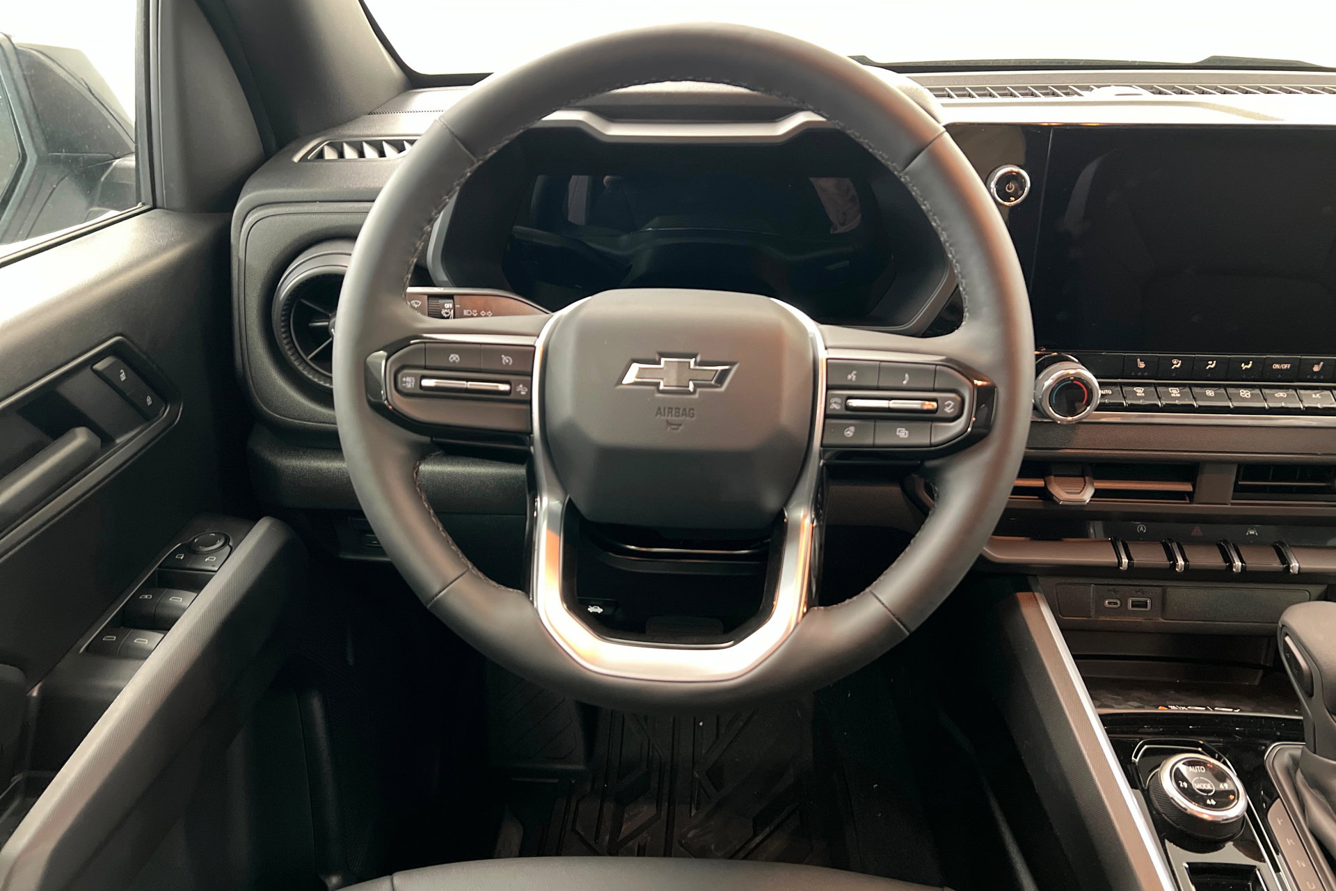 New 2026 Chevrolet Colorado Trail Boss image 13
