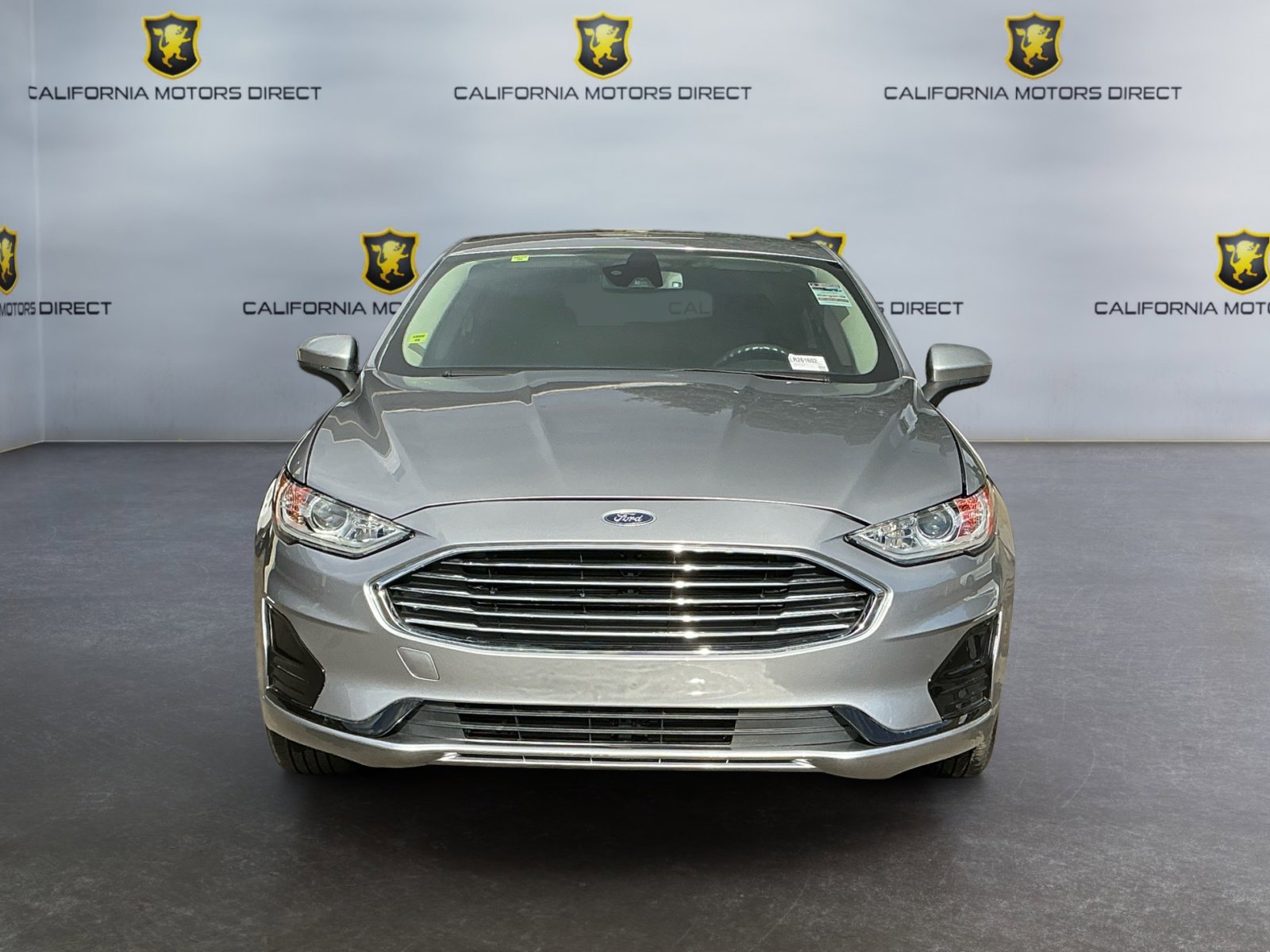 Used 2020 Ford Fusion SE image 2