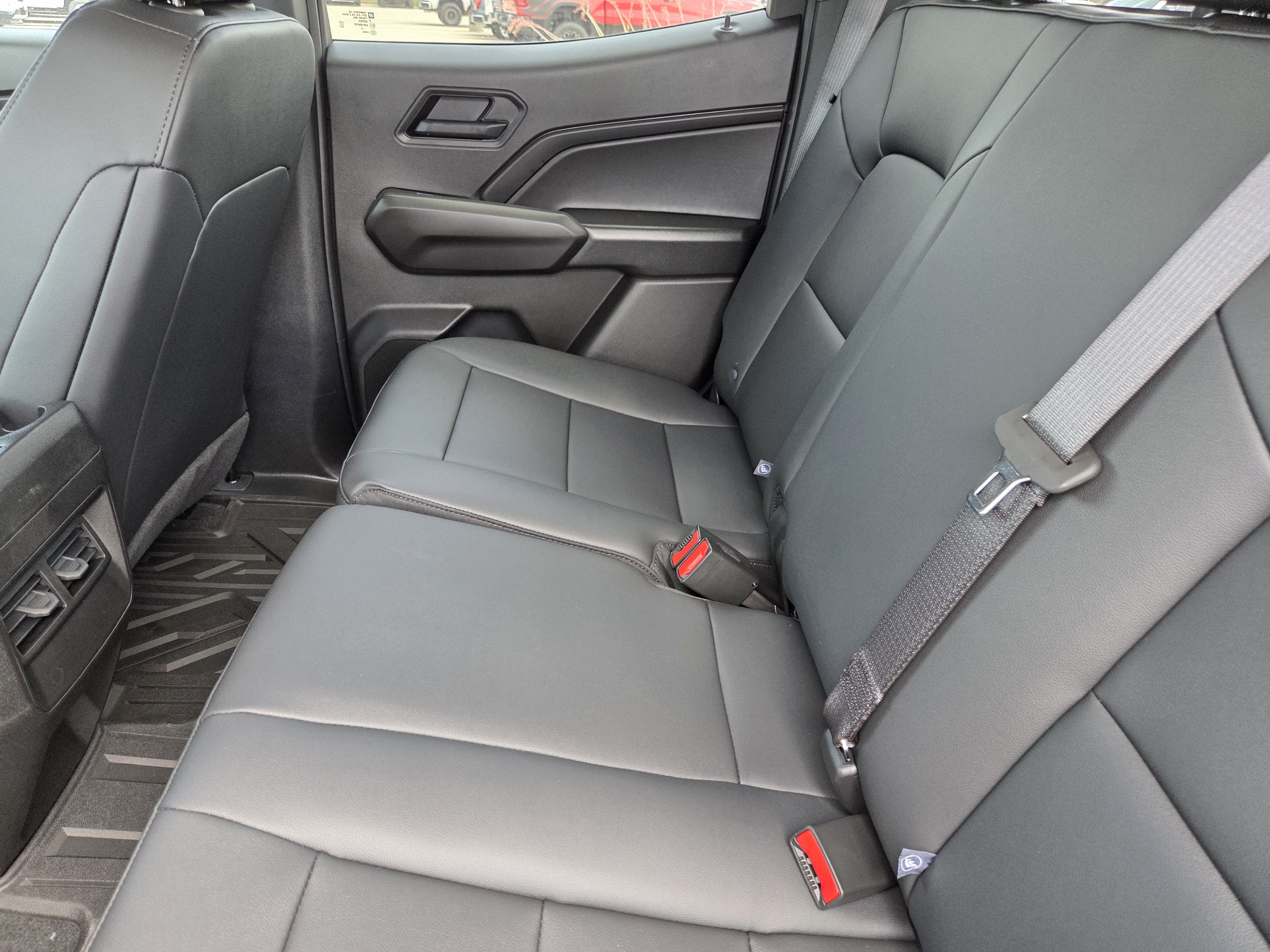New 2026 Chevrolet Colorado Trail Boss AWD/4WD image 23