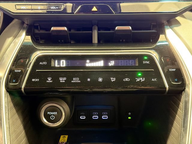 Certified 2023 Toyota Venza XLE AWD/4WD image 13