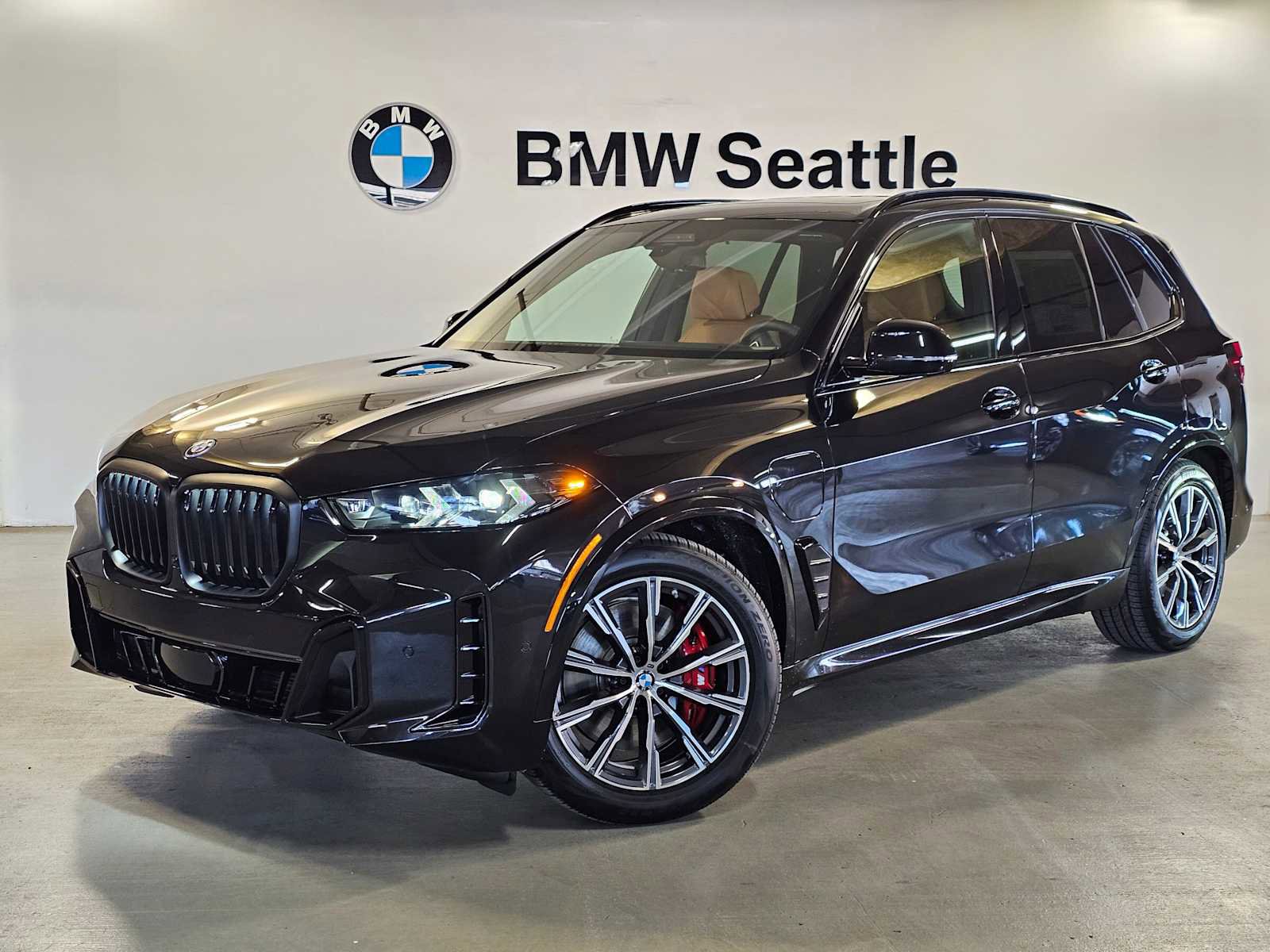 New 2026 BMW X5 xDrive50e w/ Executive Package