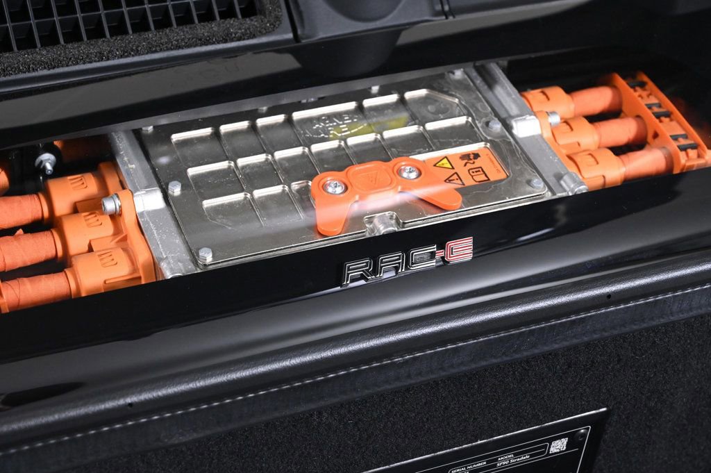 Used 2022 Ferrari SF90 Stradale image 27