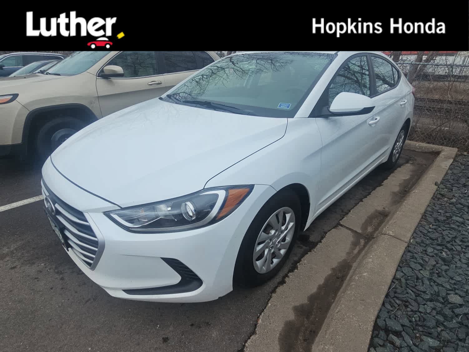 Used 2017 Hyundai Elantra SE w/ Cargo Package image 1