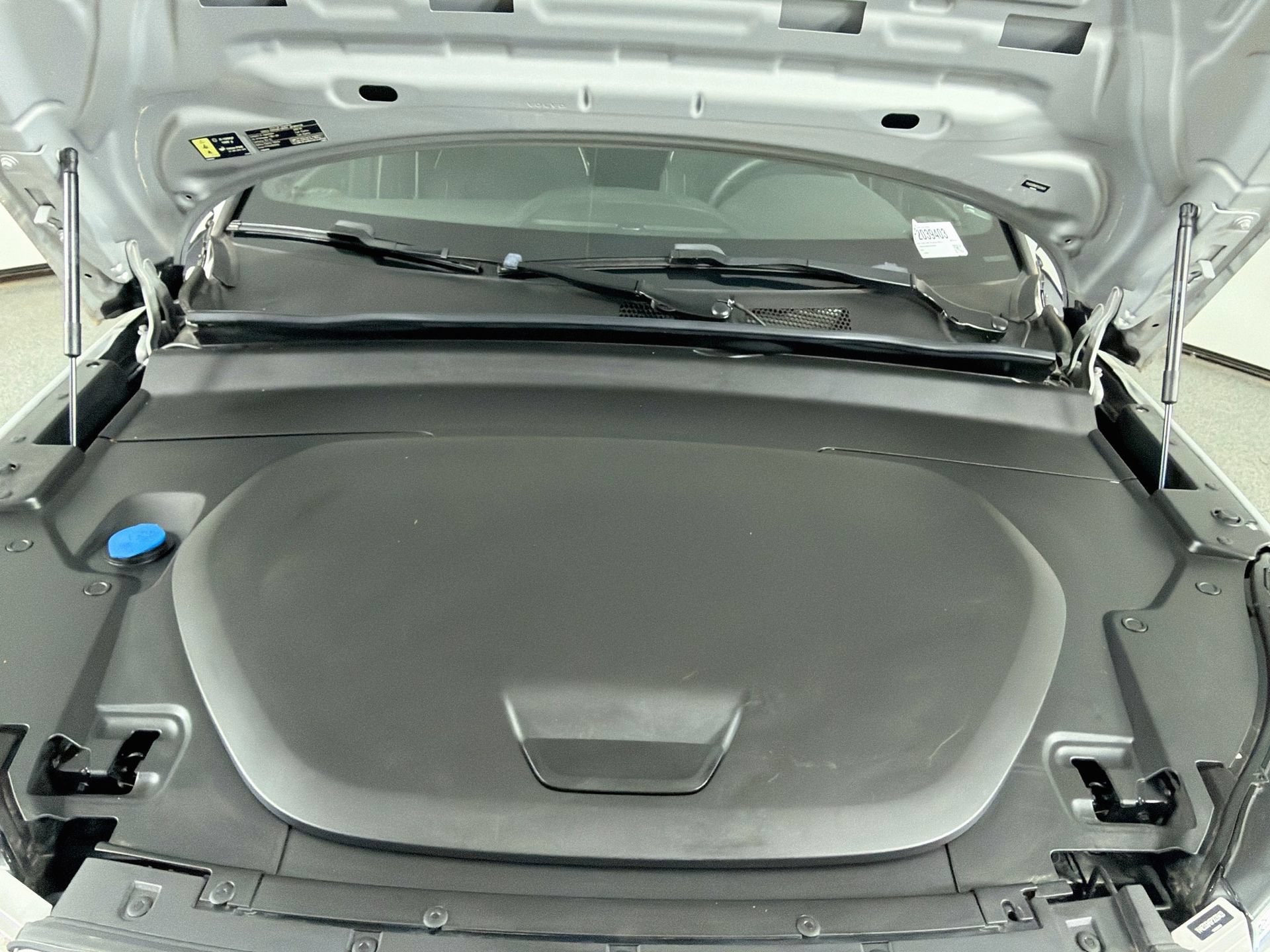Certified 2023 Volvo C40 P8 Recharge Ultimate w/ Protection Package Premier AWD/4WD image 31